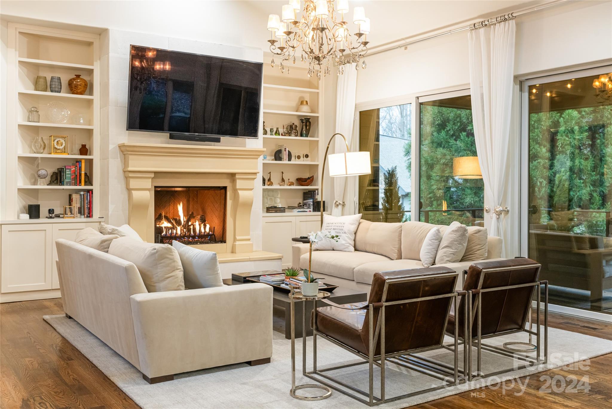 Reynolds Mountain - Residential