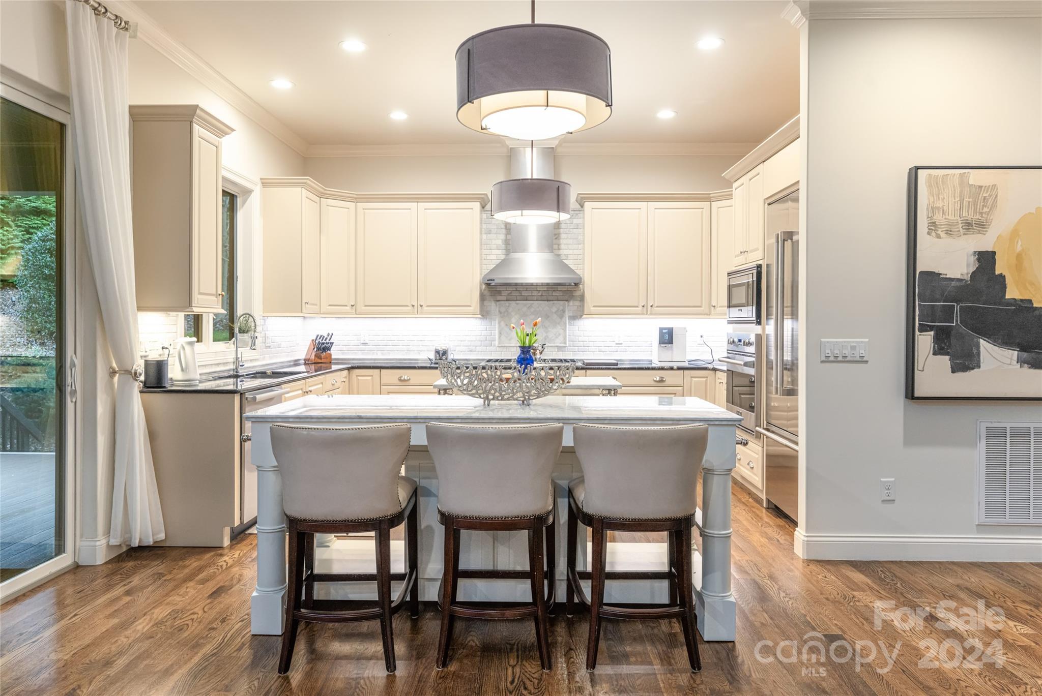 Reynolds Mountain - Residential