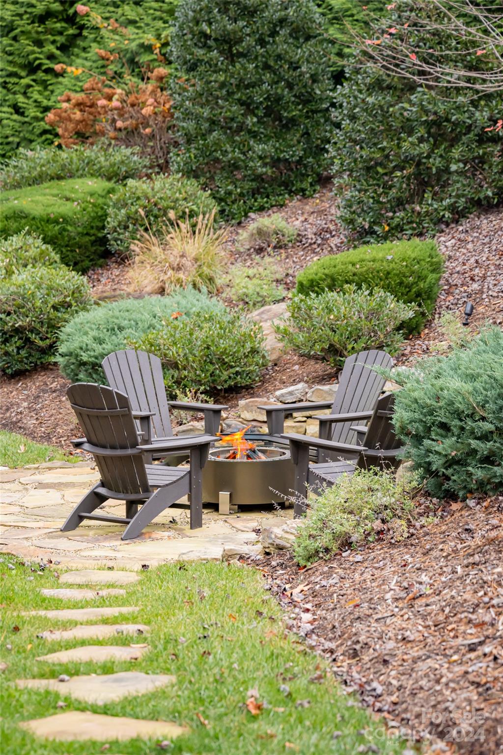 Reynolds Mountain - Residential