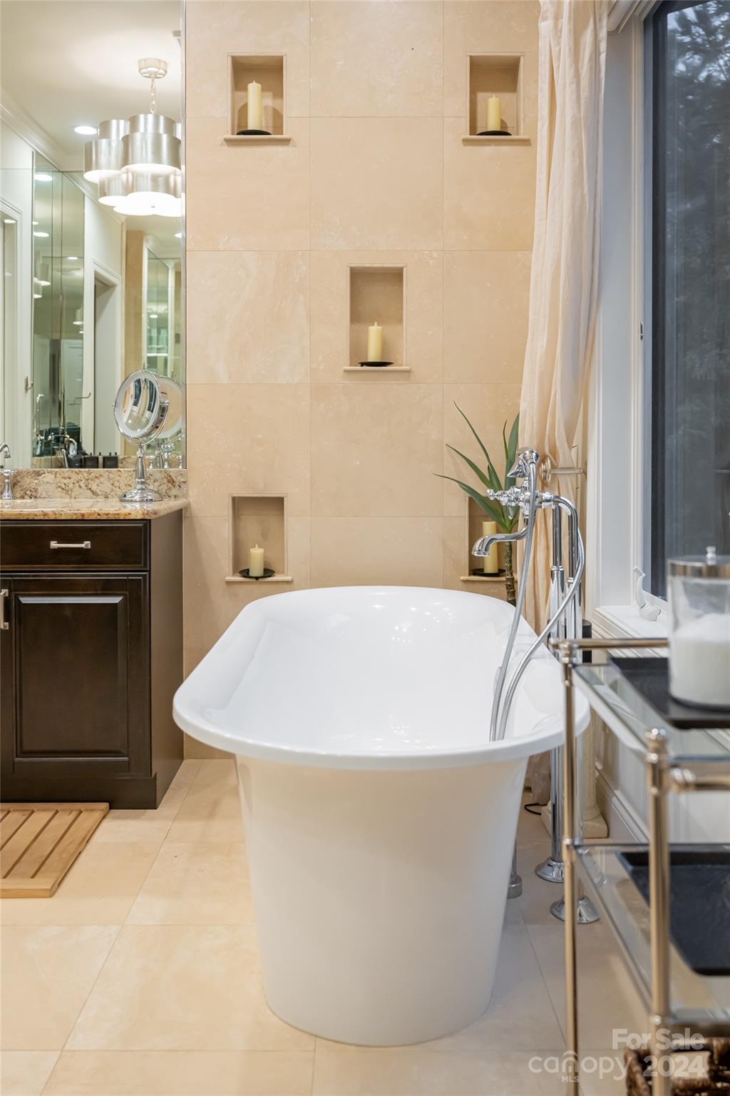 Reynolds Mountain - Residential