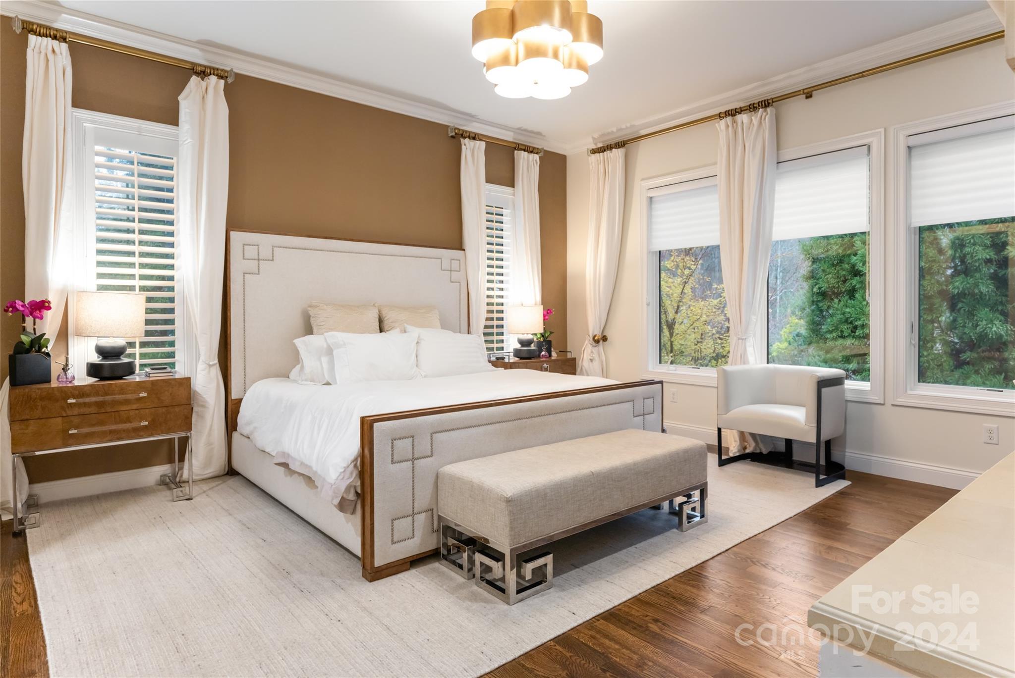 Reynolds Mountain - Residential