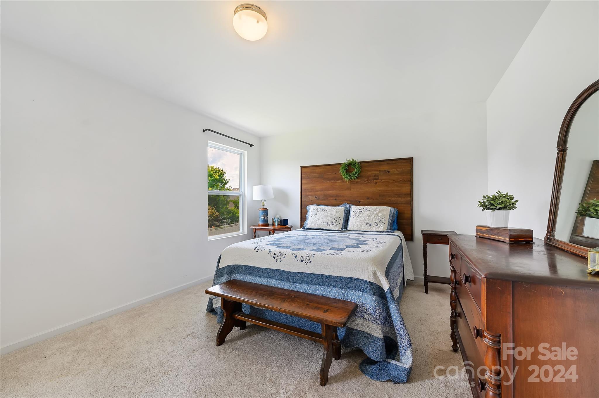 Newport Lakes - Residential