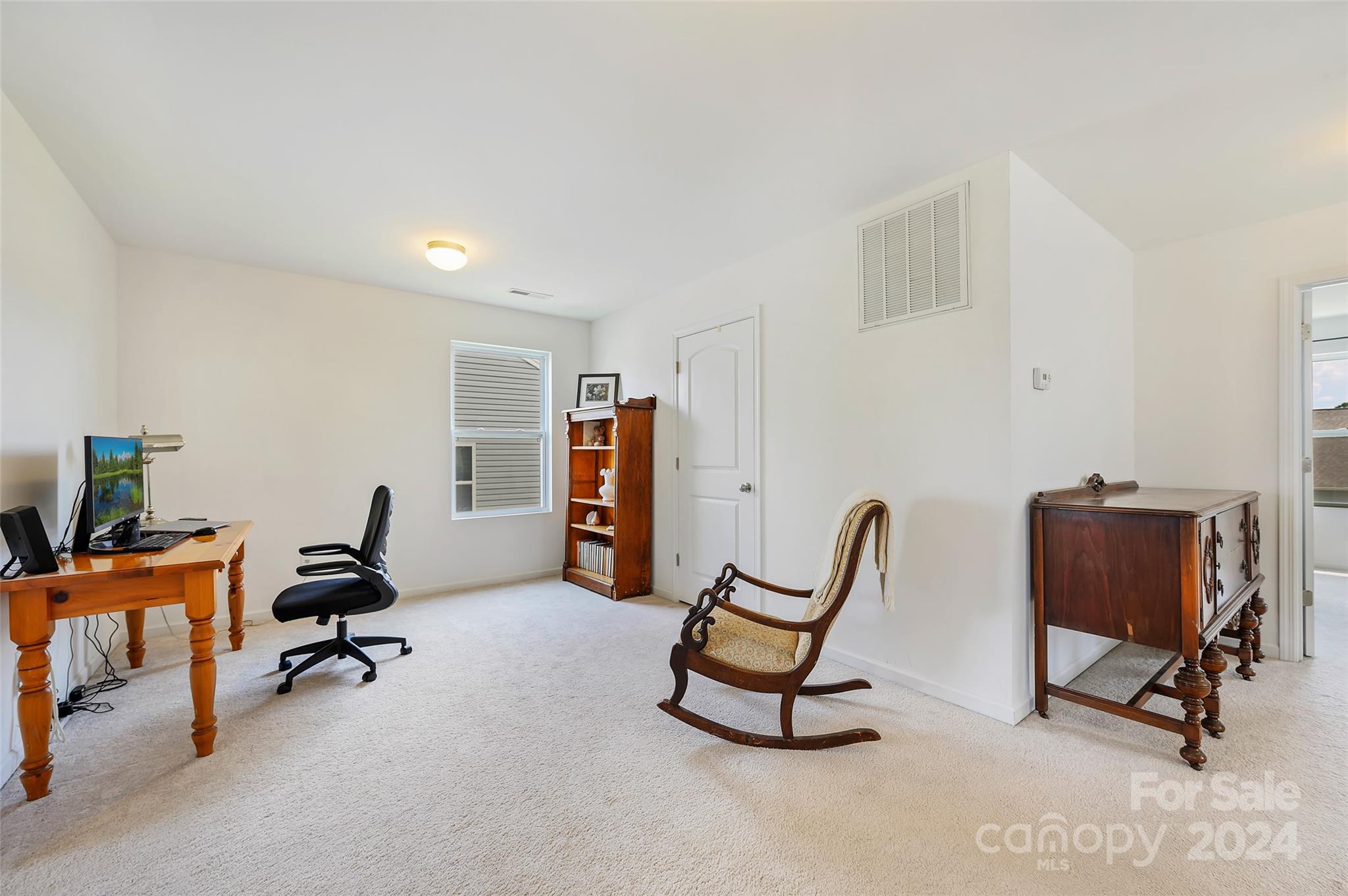 Newport Lakes - Residential