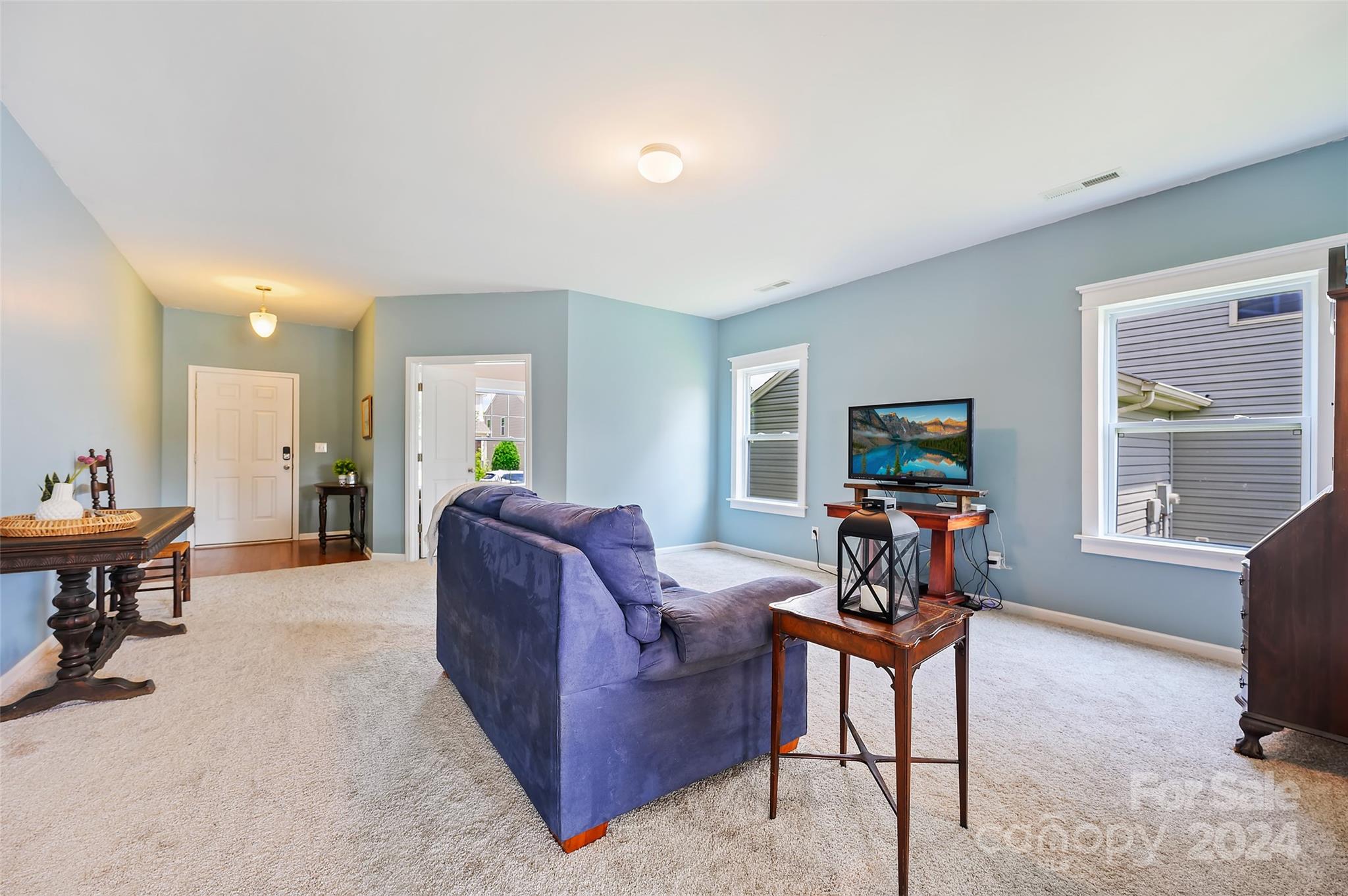 Newport Lakes - Residential