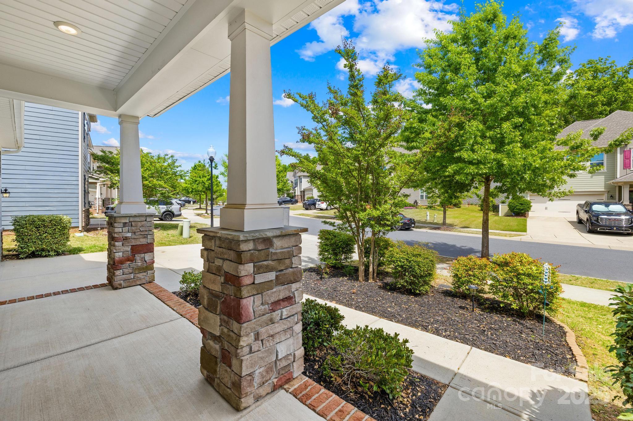 3022 Oakmere Road
