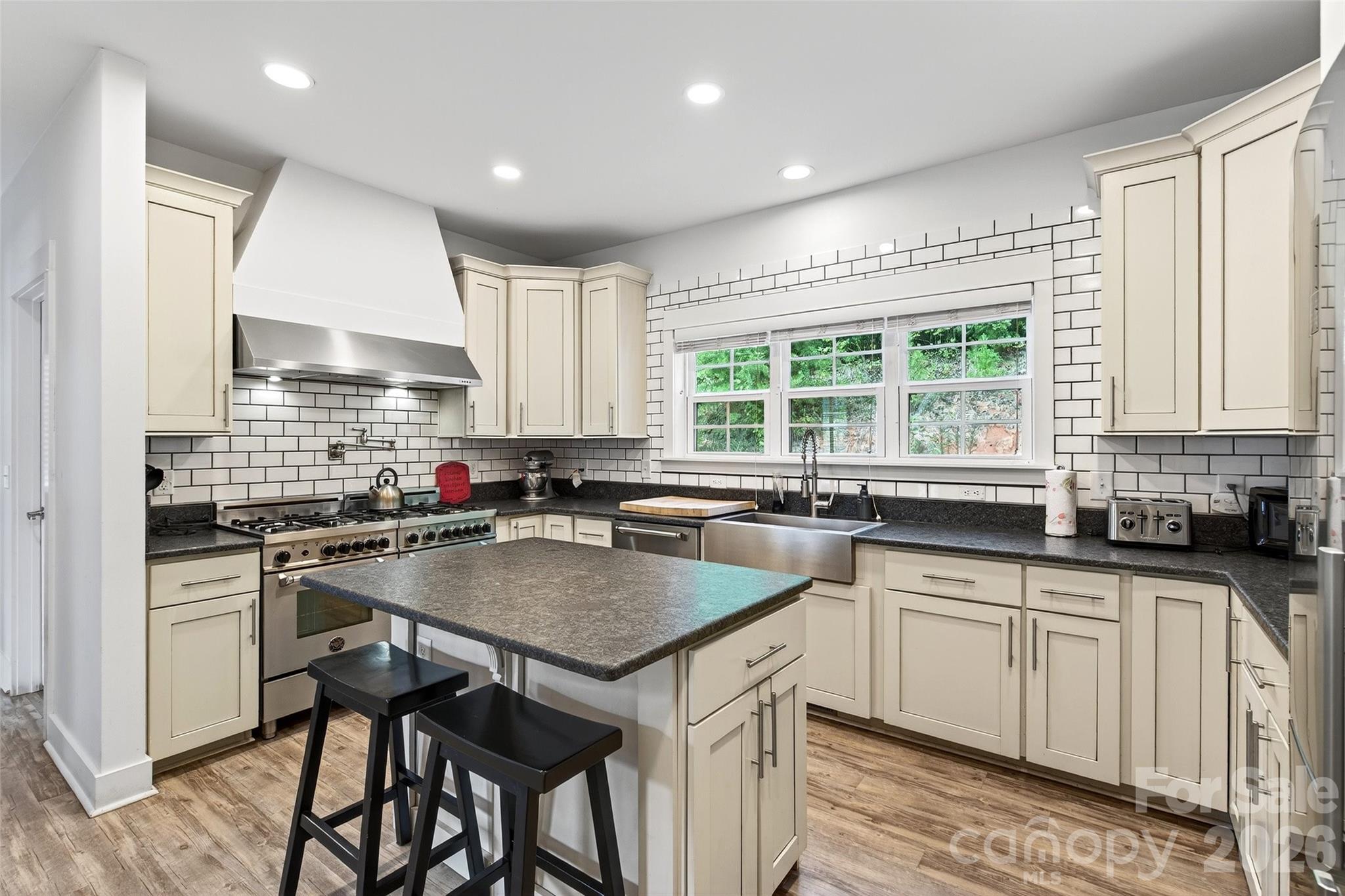 none - Residential Income