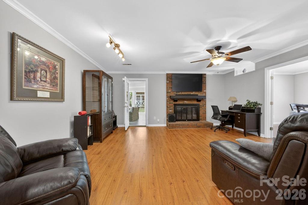 1908 W Sugar Creek Road