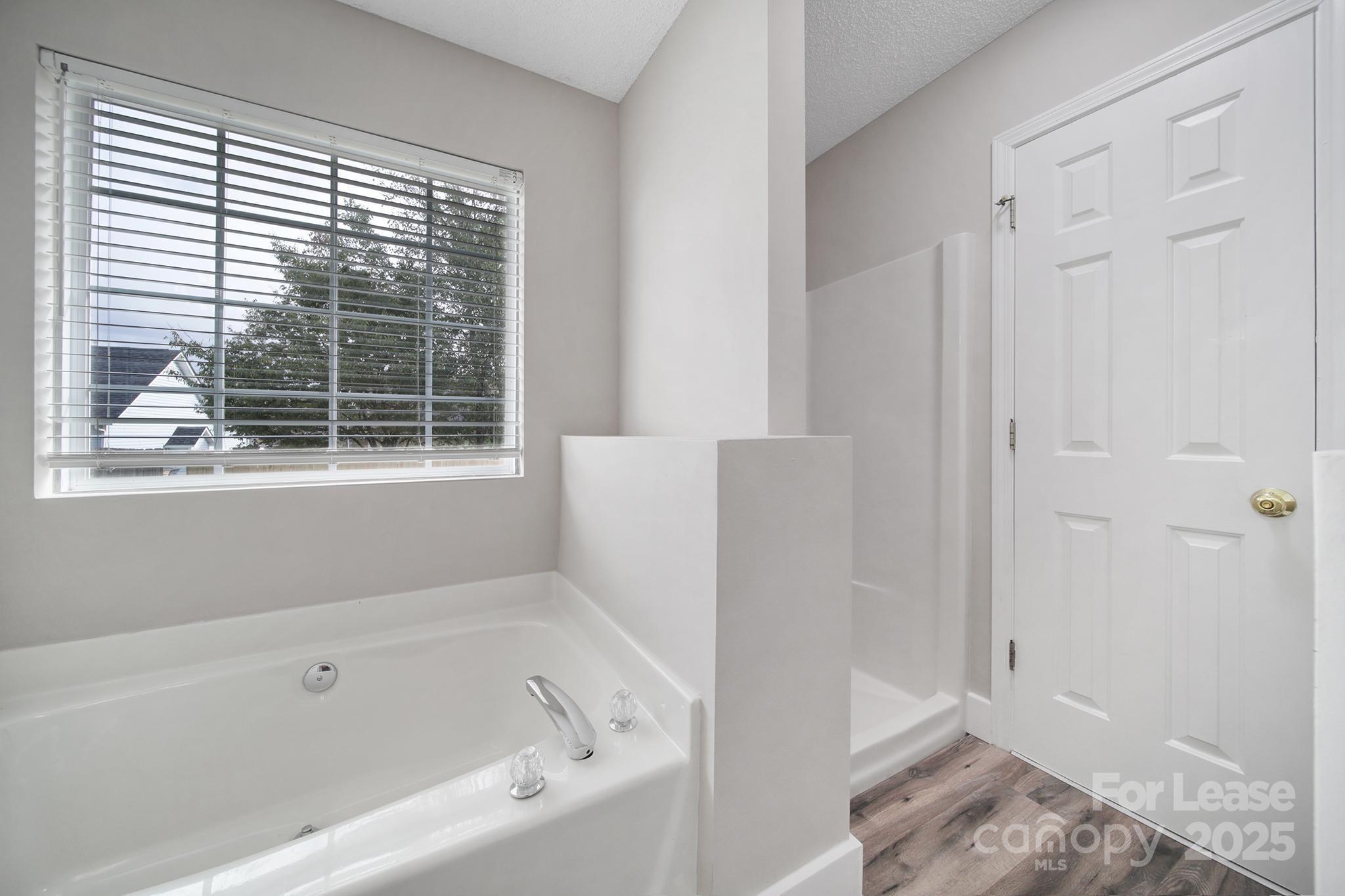 Alexis Pointe - Residential Lease