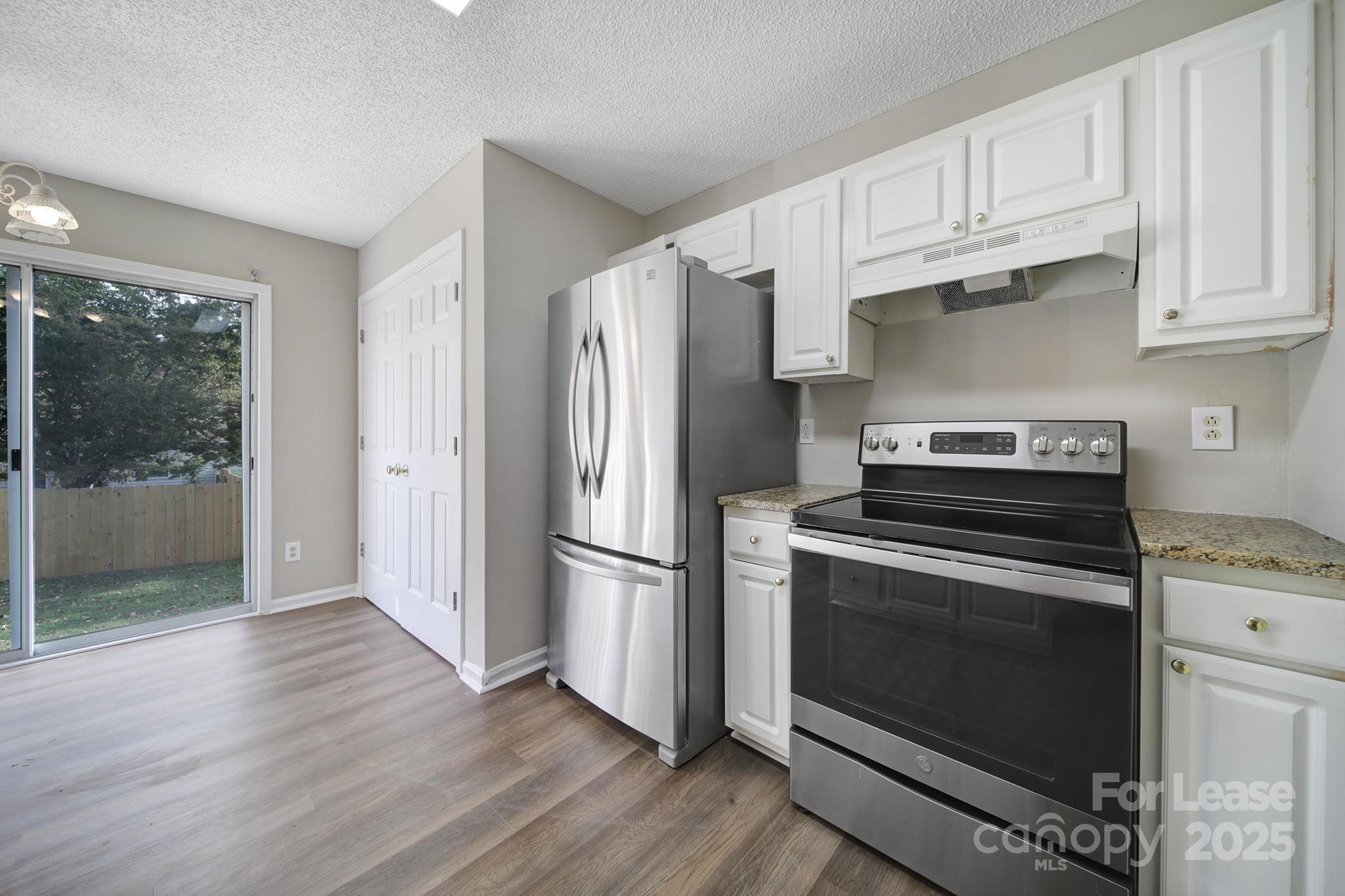 Alexis Pointe - Residential Lease