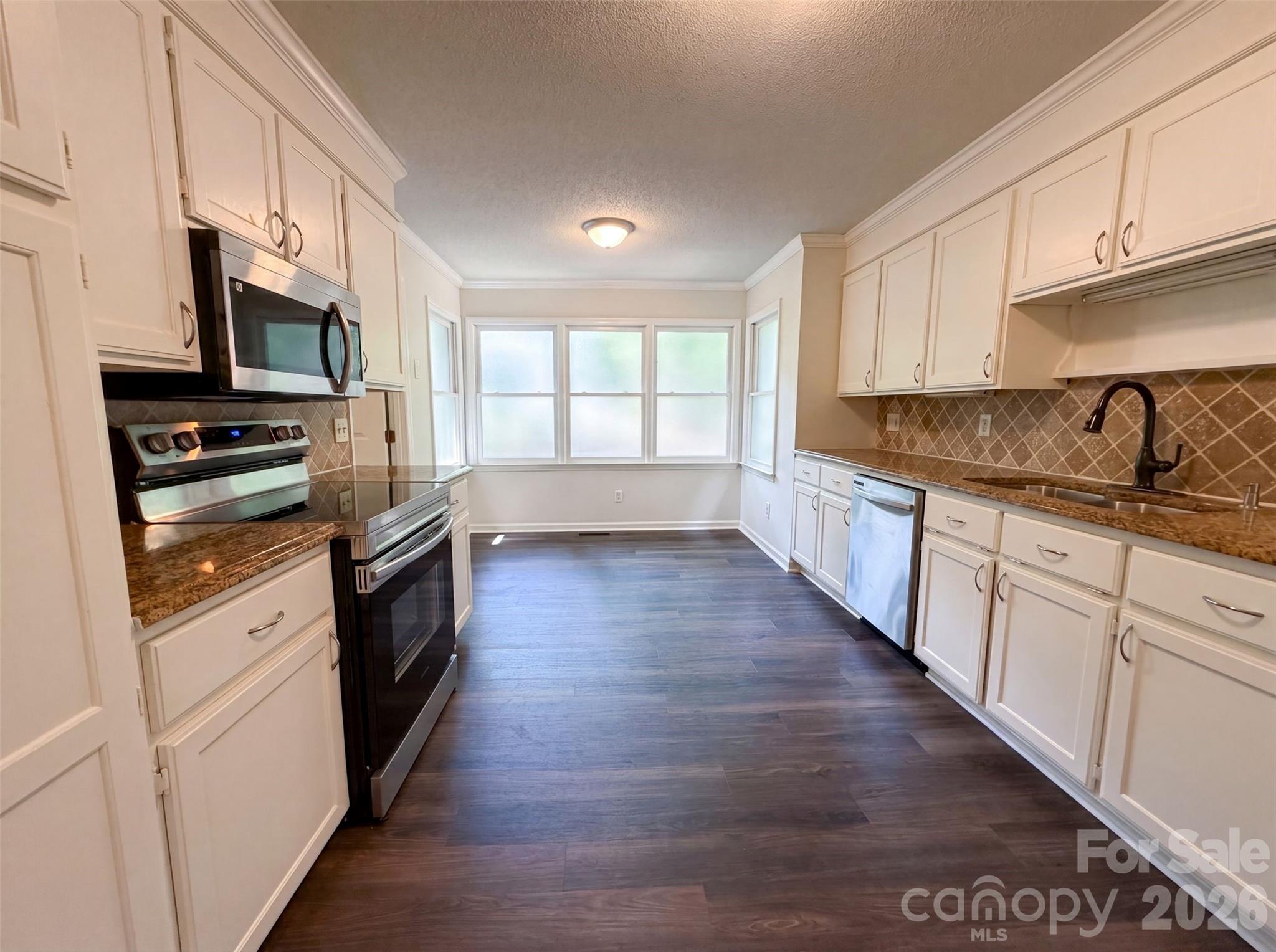 1711 Hickory Ridge Road