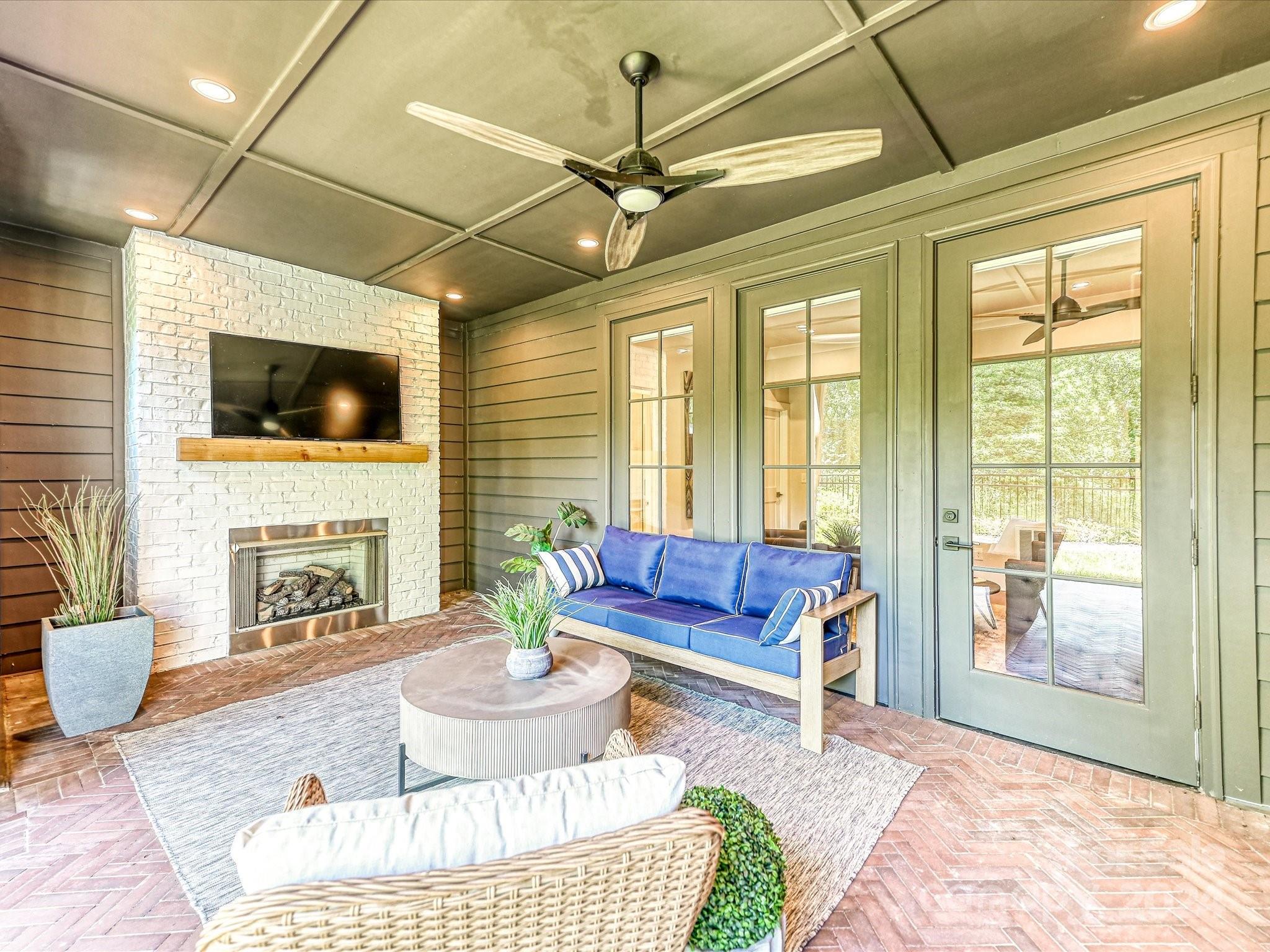 The Nolen Townes - Residential