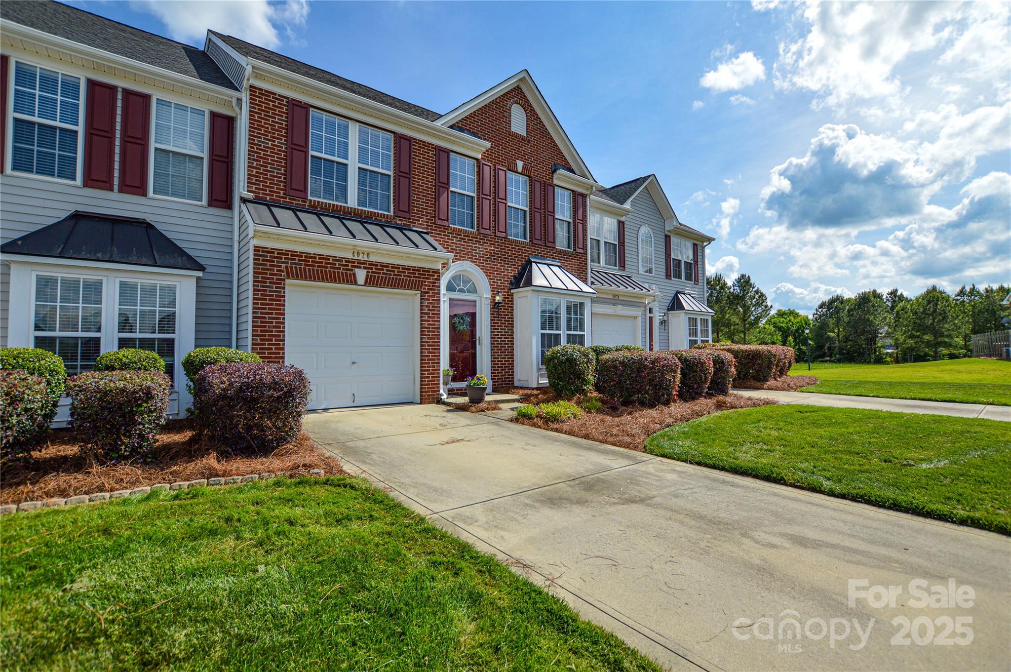 4076 Holly Villa Circle