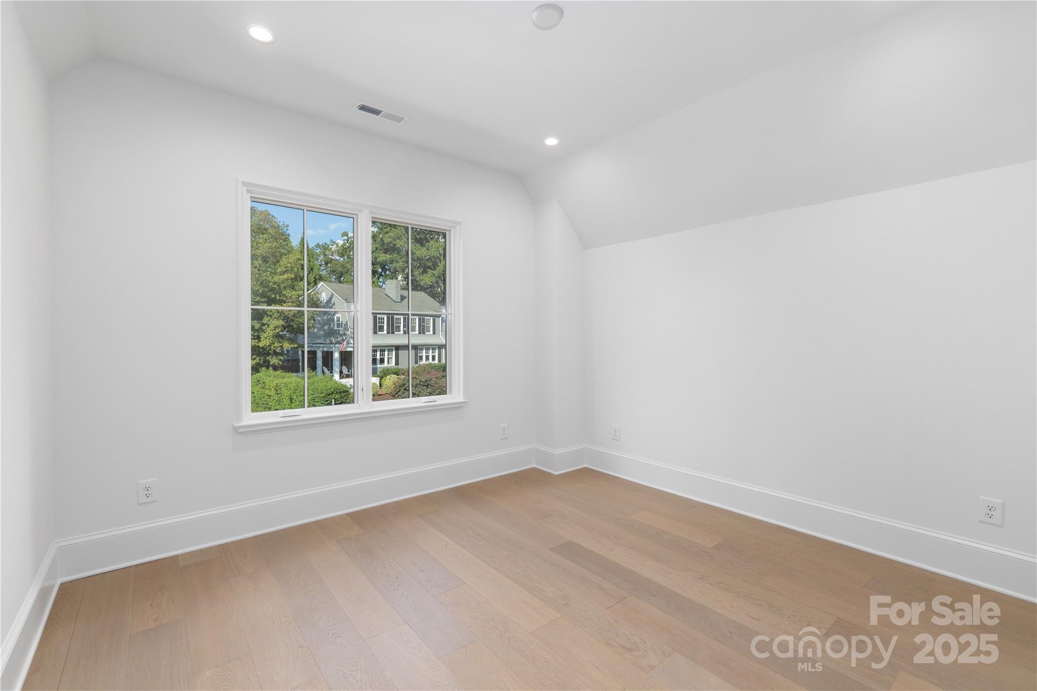 Elizabeth - Residential