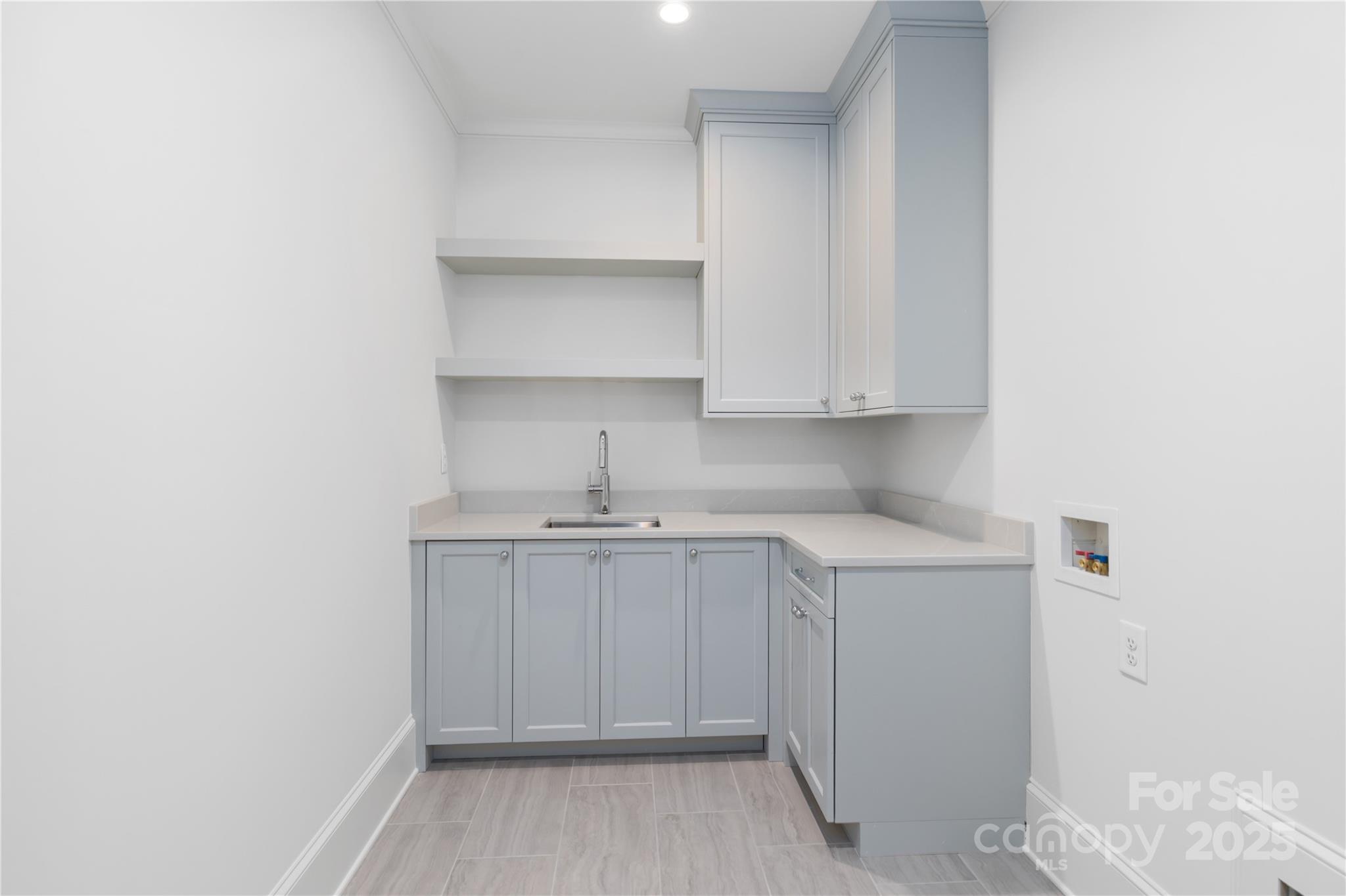 Elizabeth - Residential