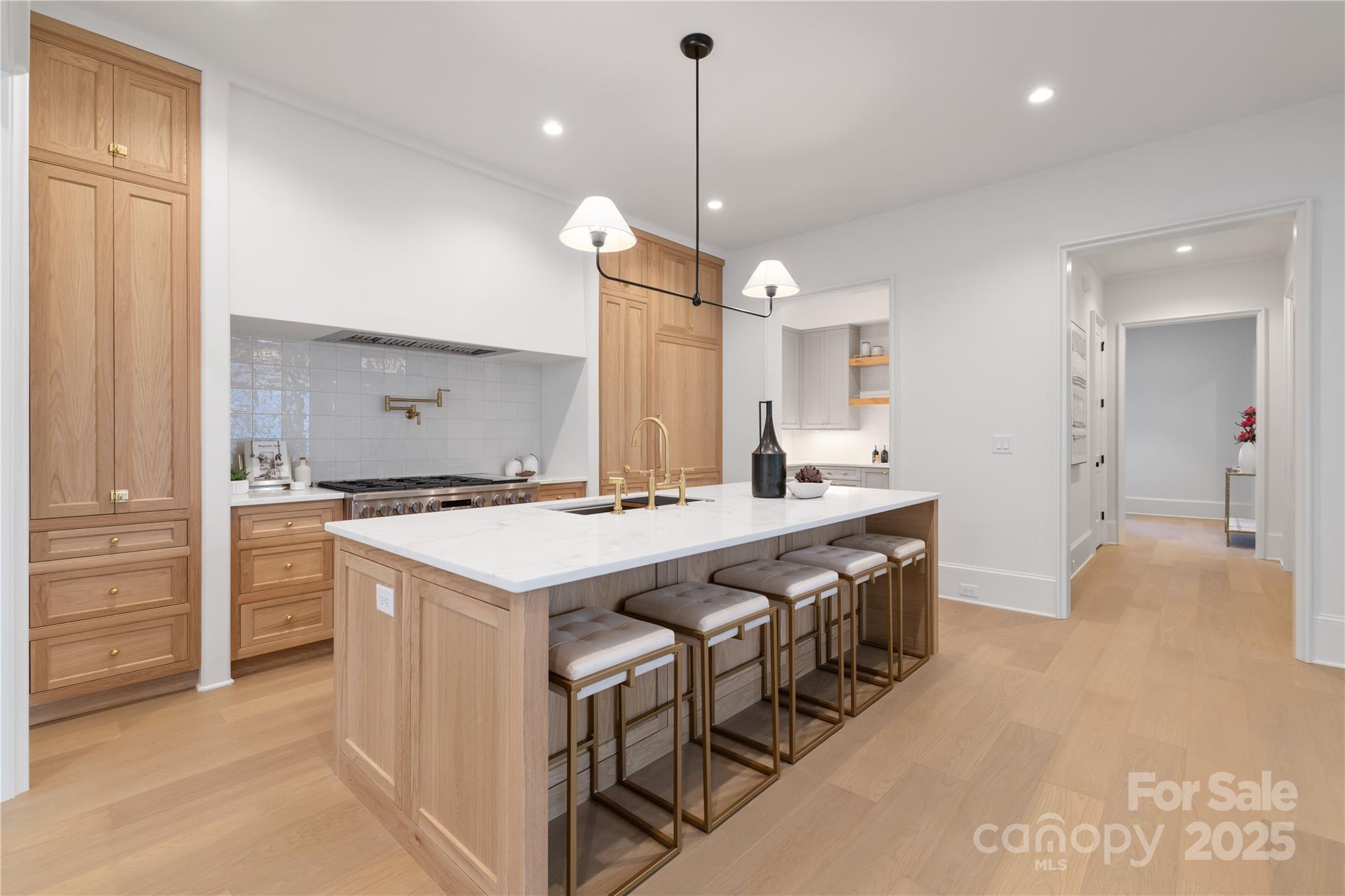 Elizabeth - Residential