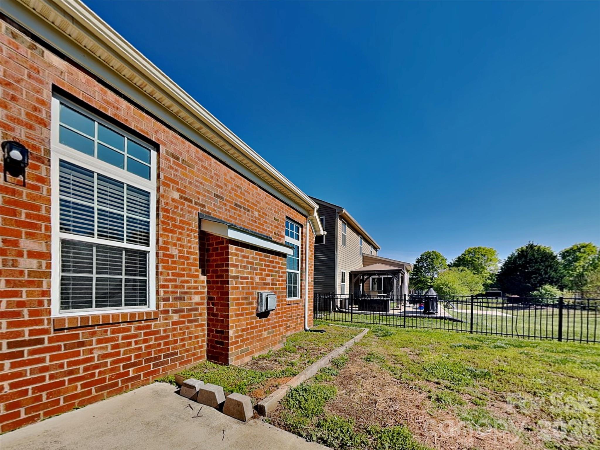 Bethesda Oaks - Residential