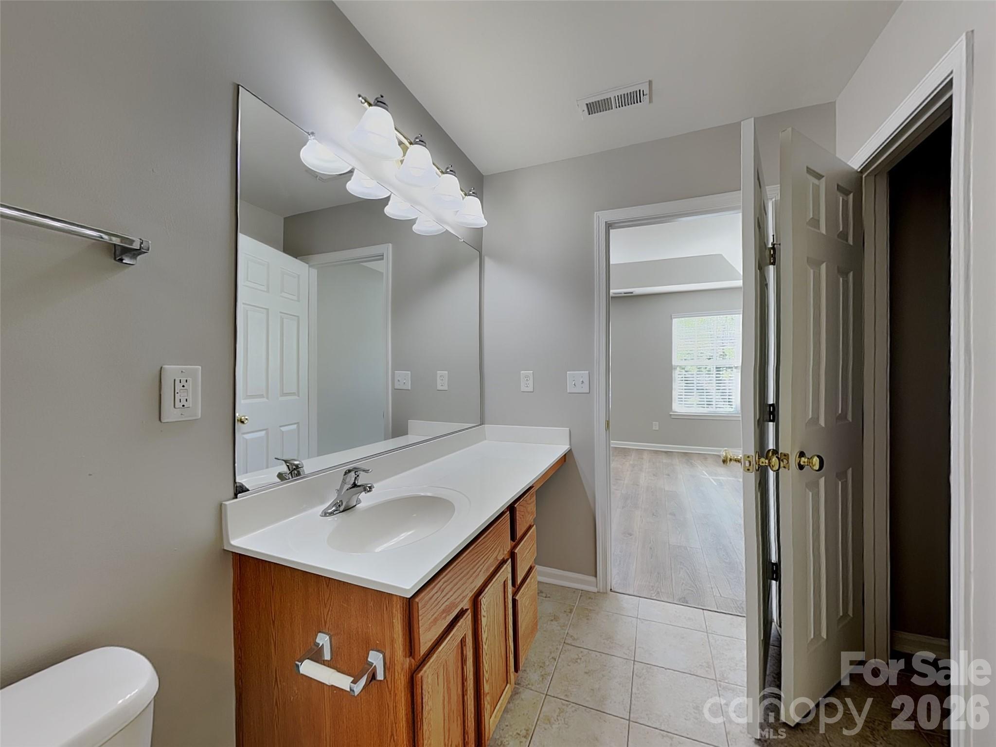 Bethesda Oaks - Residential