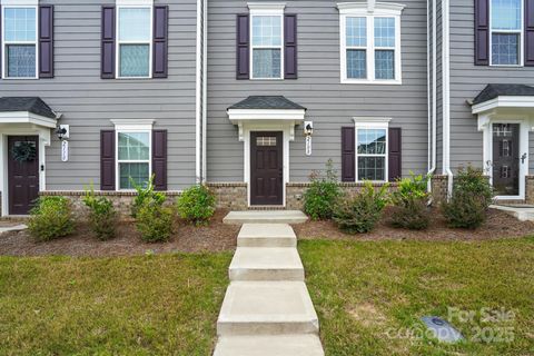 Photo of 2108 Trout Lily Lane #198, Matthews, NC 28104 (MLS # 4295456)