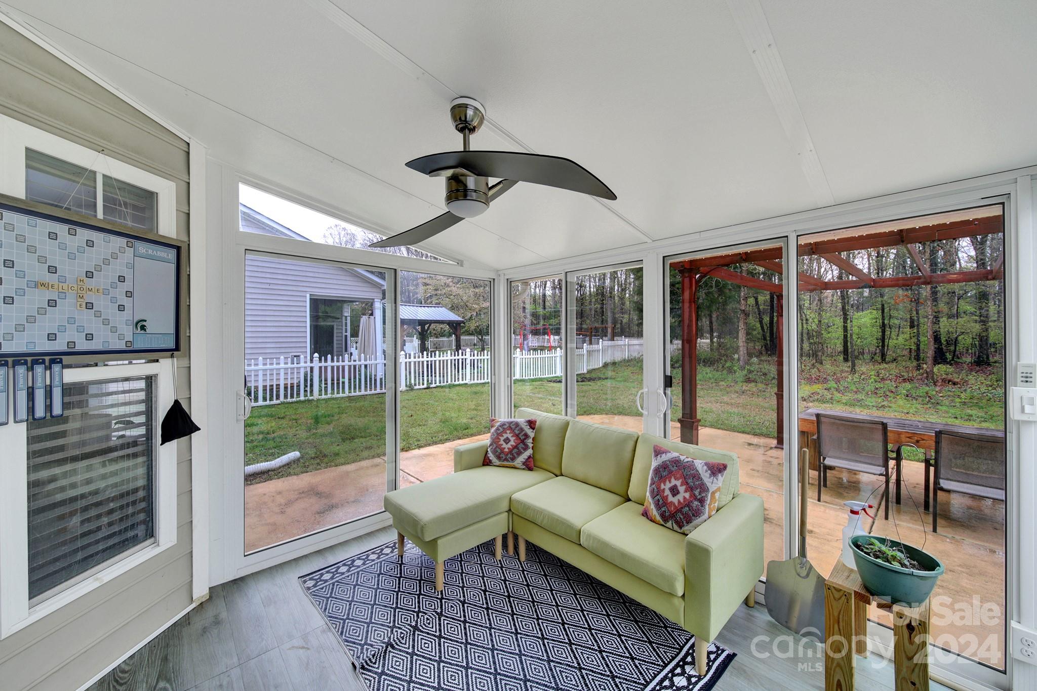 Ridge Pointe - Residential