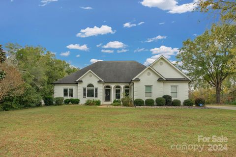 A home in Weddington