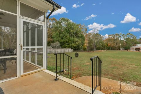 A home in Weddington