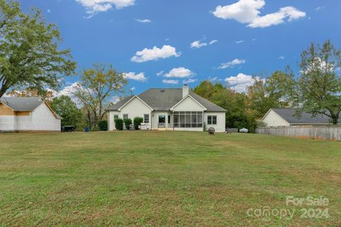 A home in Weddington