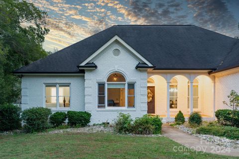 A home in Weddington