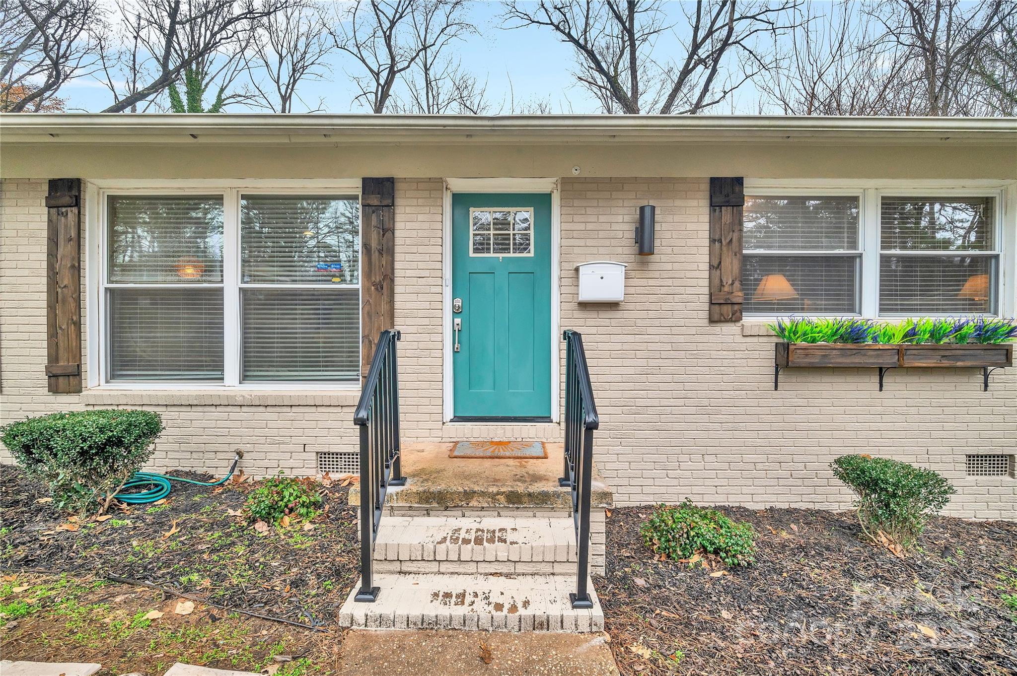 2027 Ibis Court