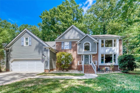 Photo of 8609 Doe Path Lane, Huntersville, NC 28078 (MLS # 4403170)