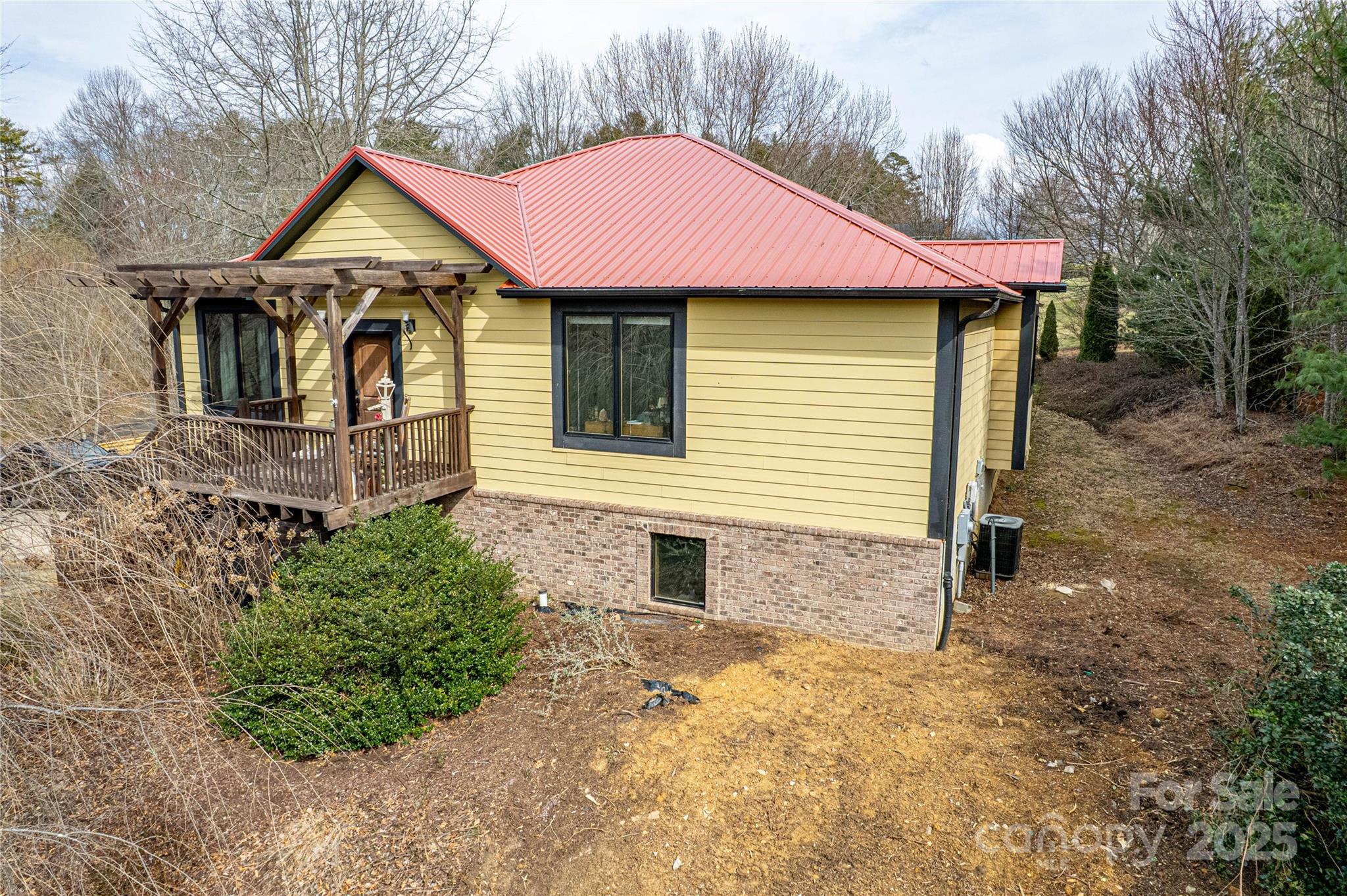 5 N Valley Drive