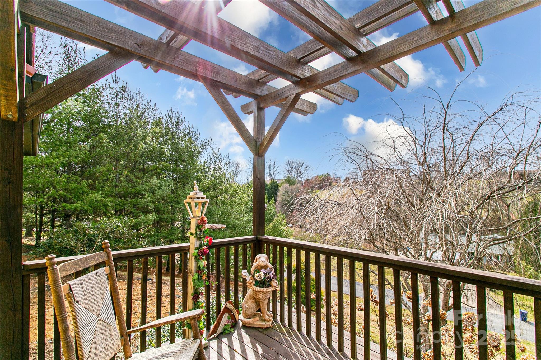 5 N Valley Drive