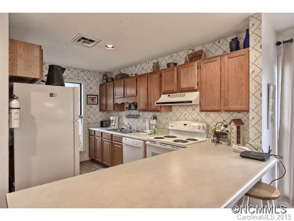 Rumbling Bald on Lake Lure - Residential