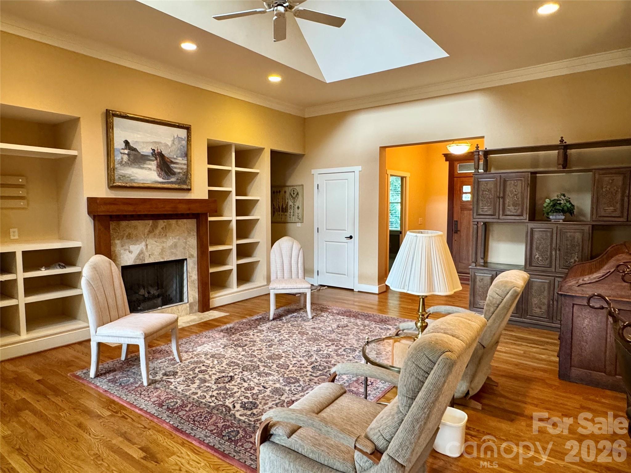 Dunroy On Rutledge - Residential