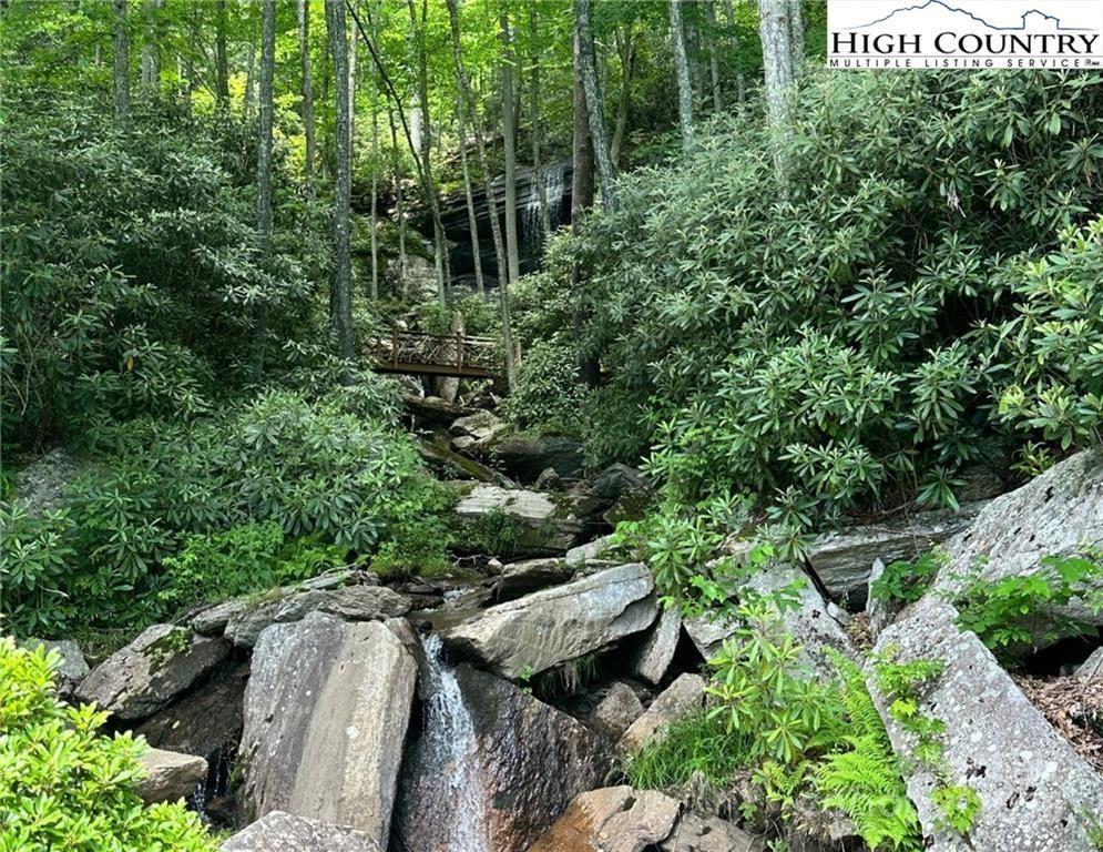Headwaters at Banner Elk - Land