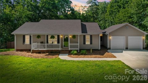 Photo of 39328 Holly Ridge Road, New London, NC 28127 (MLS # 4382729)