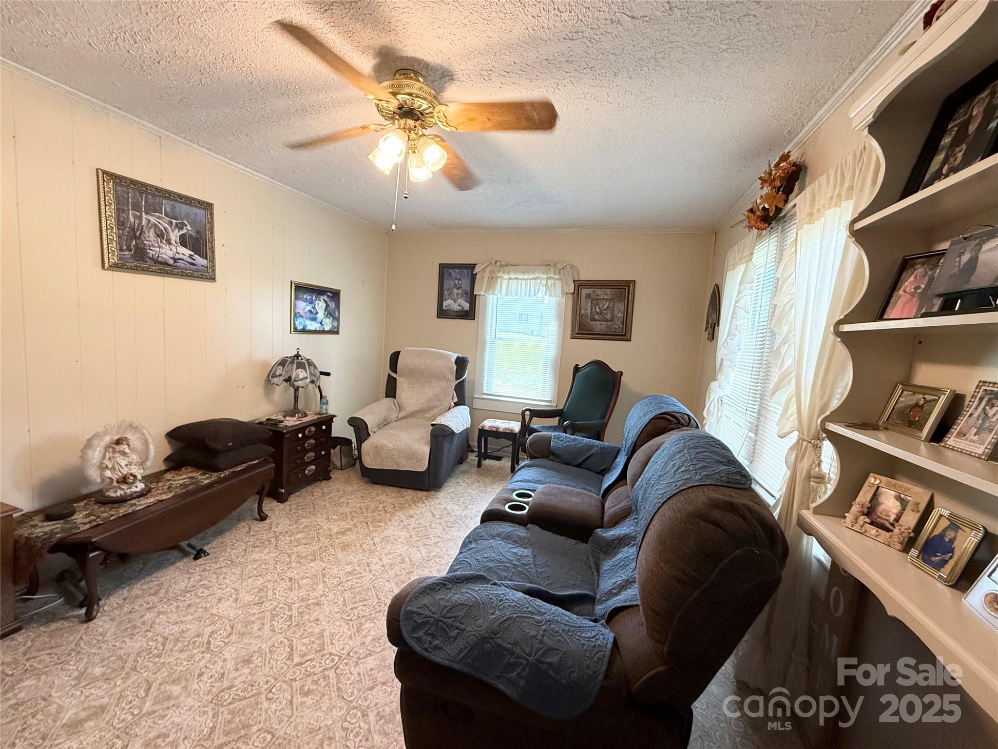 1492 Overlook Drive