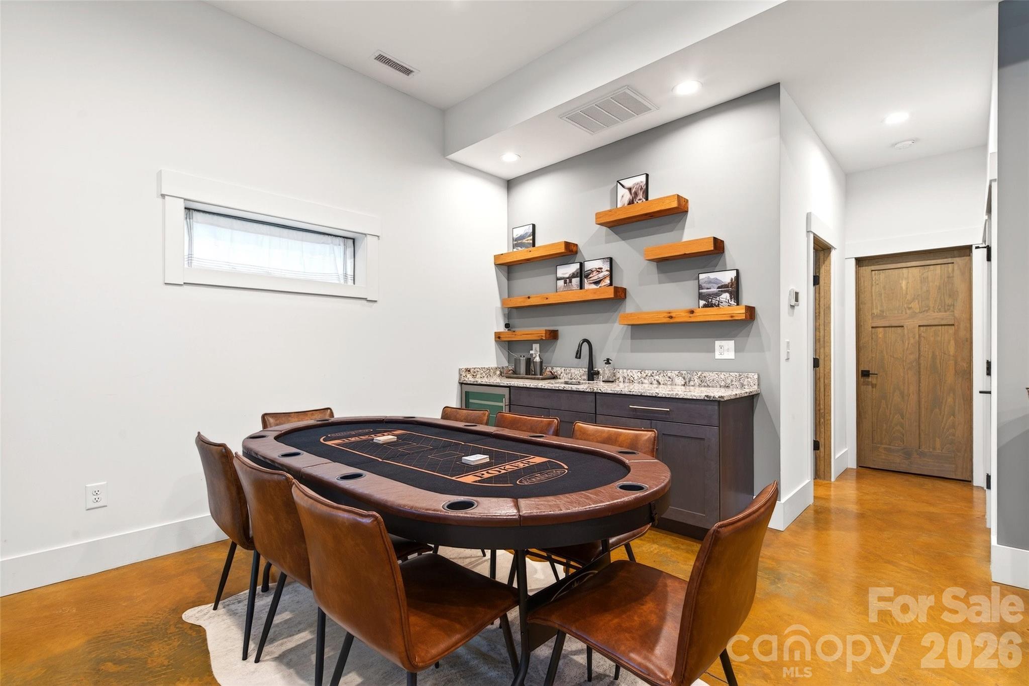 Old Wildlife Club - Residential