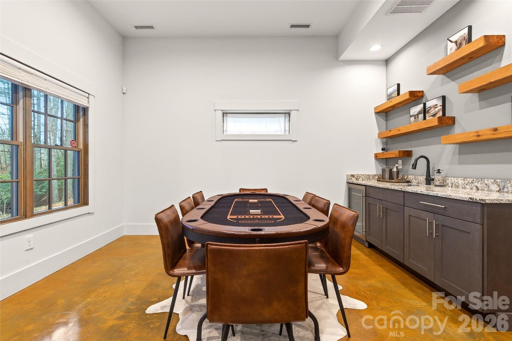 Old Wildlife Club - Residential