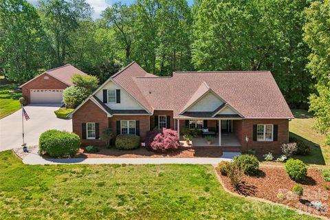 Photo of 155 Howard Pond Loop, Statesville, NC 28625 (MLS # 4355676)