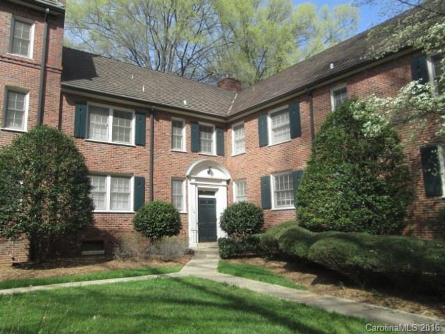 1st floor condo. A few steps into the building.