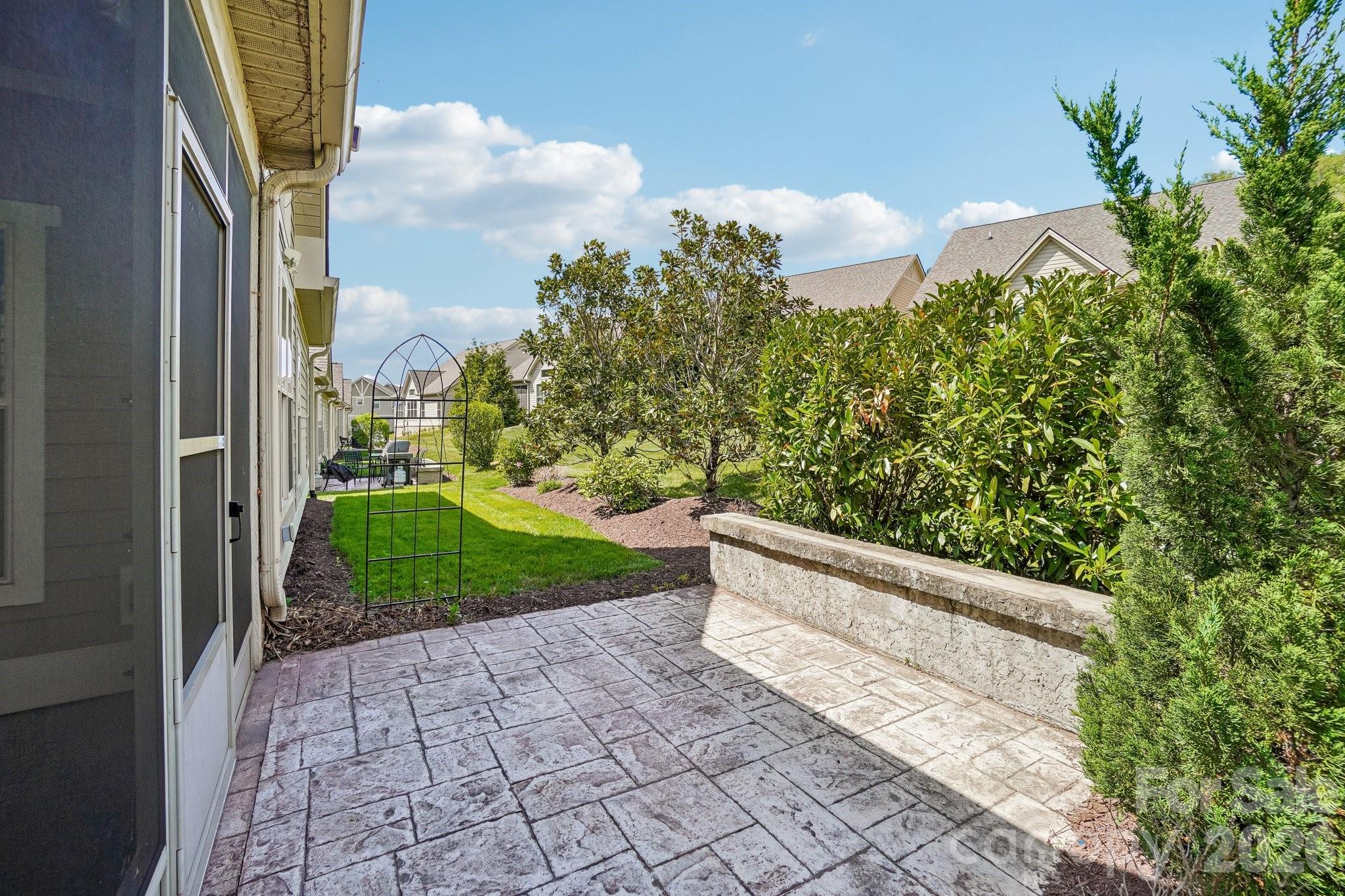 VILLAGE AT WINDSTONE - Residential