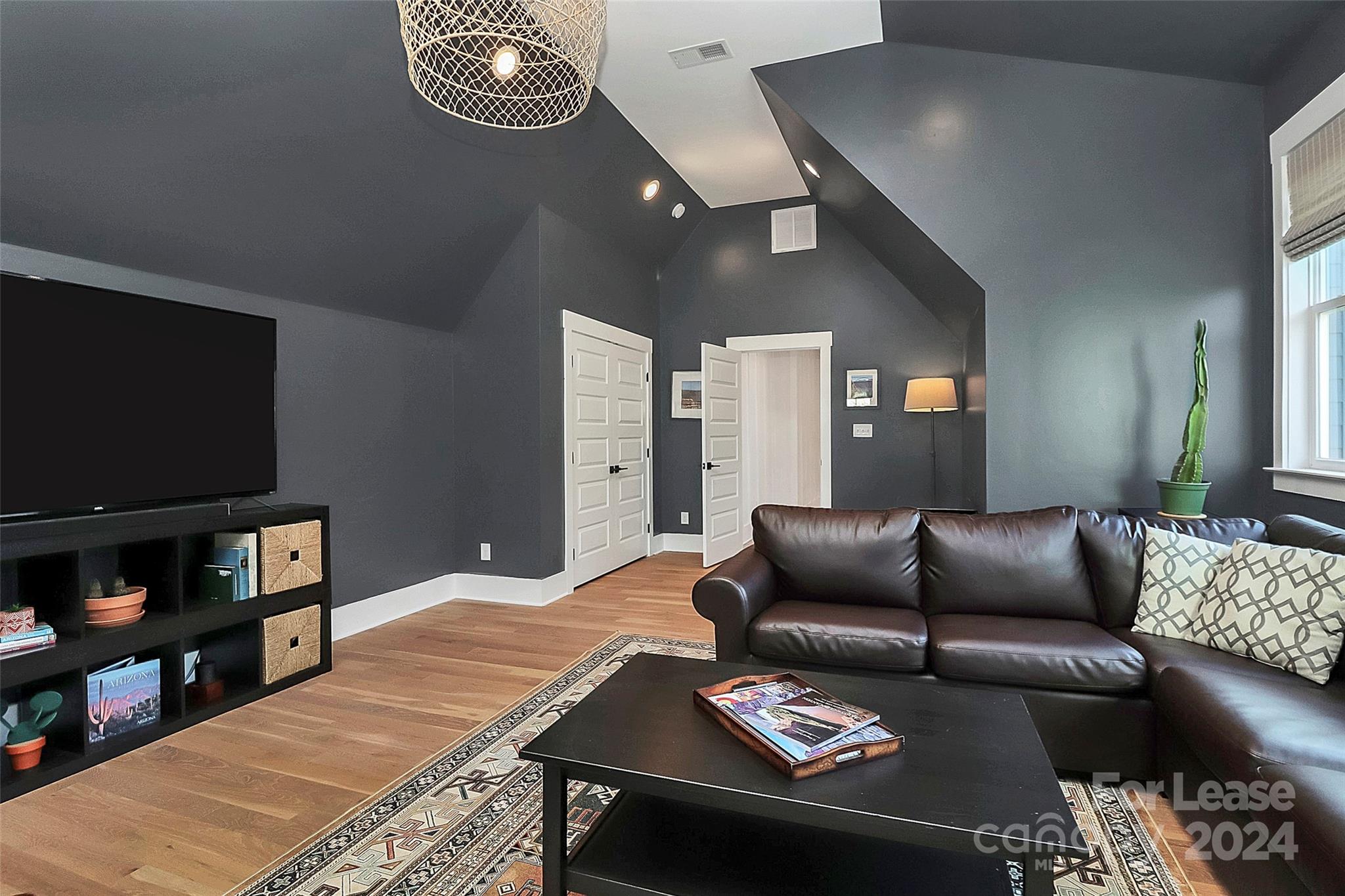 Villa Heights - Residential Lease