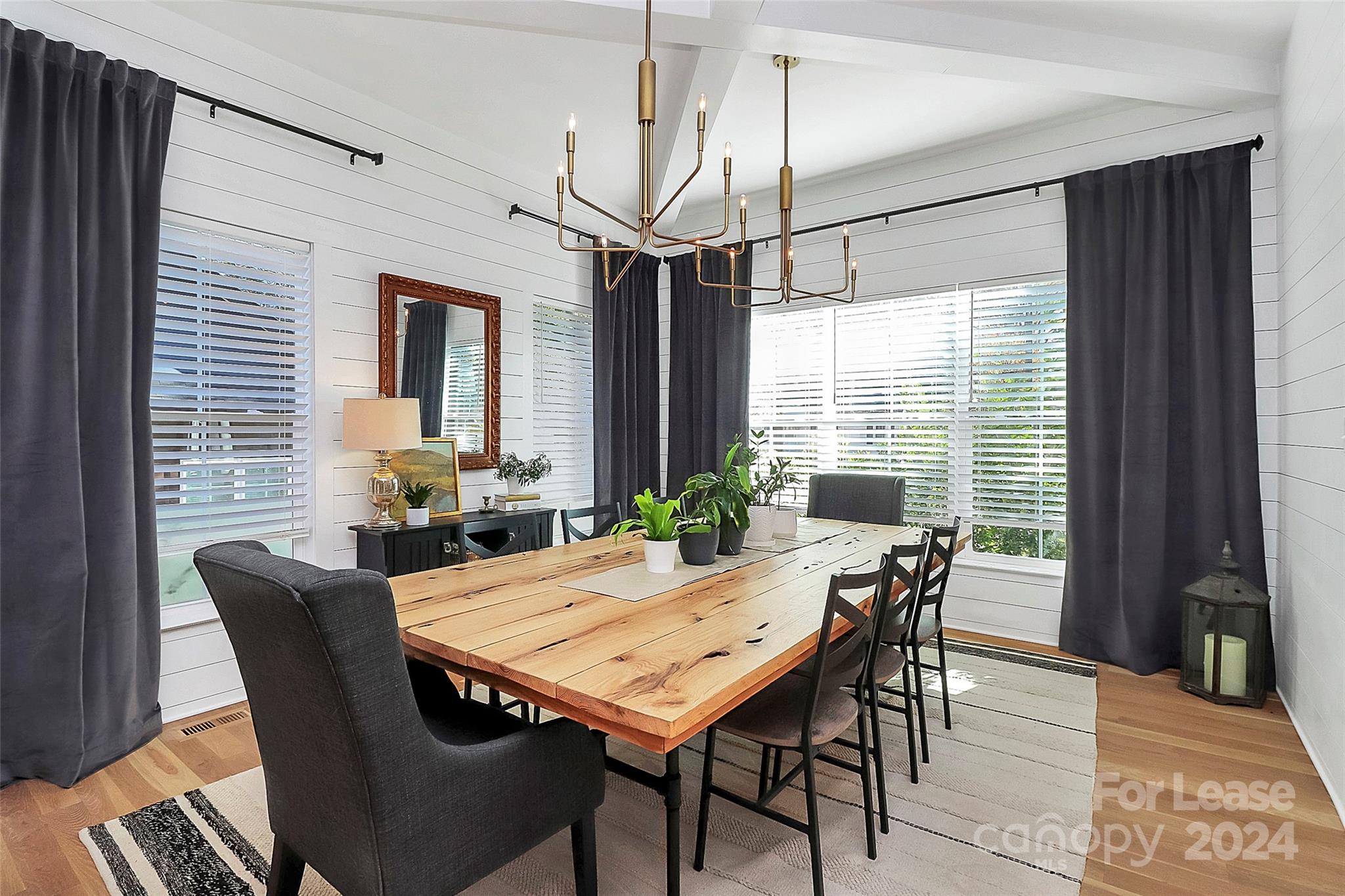 Villa Heights - Residential Lease