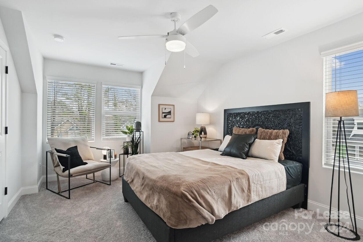 Charlotte, North Carolina 28212, United States, 2 Bedrooms Bedrooms, ,4 BathroomsBathrooms,Residential,Active,63700