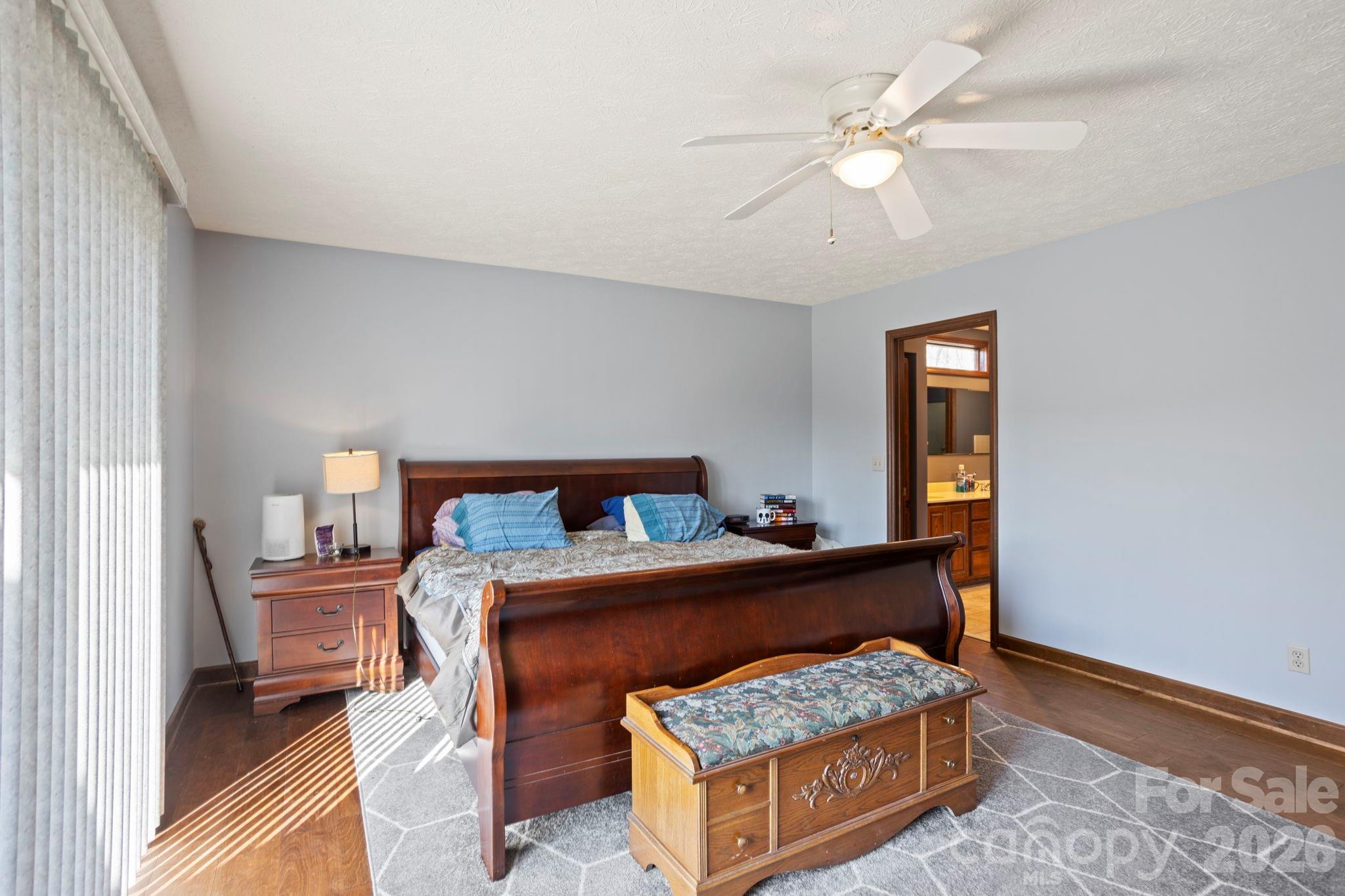 Hawthorn Hills - Residential