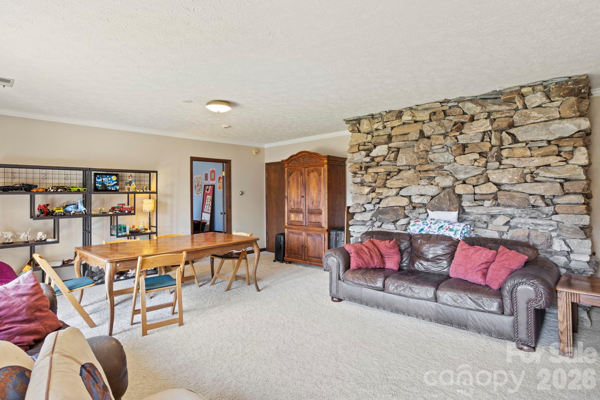 Hawthorn Hills - Residential