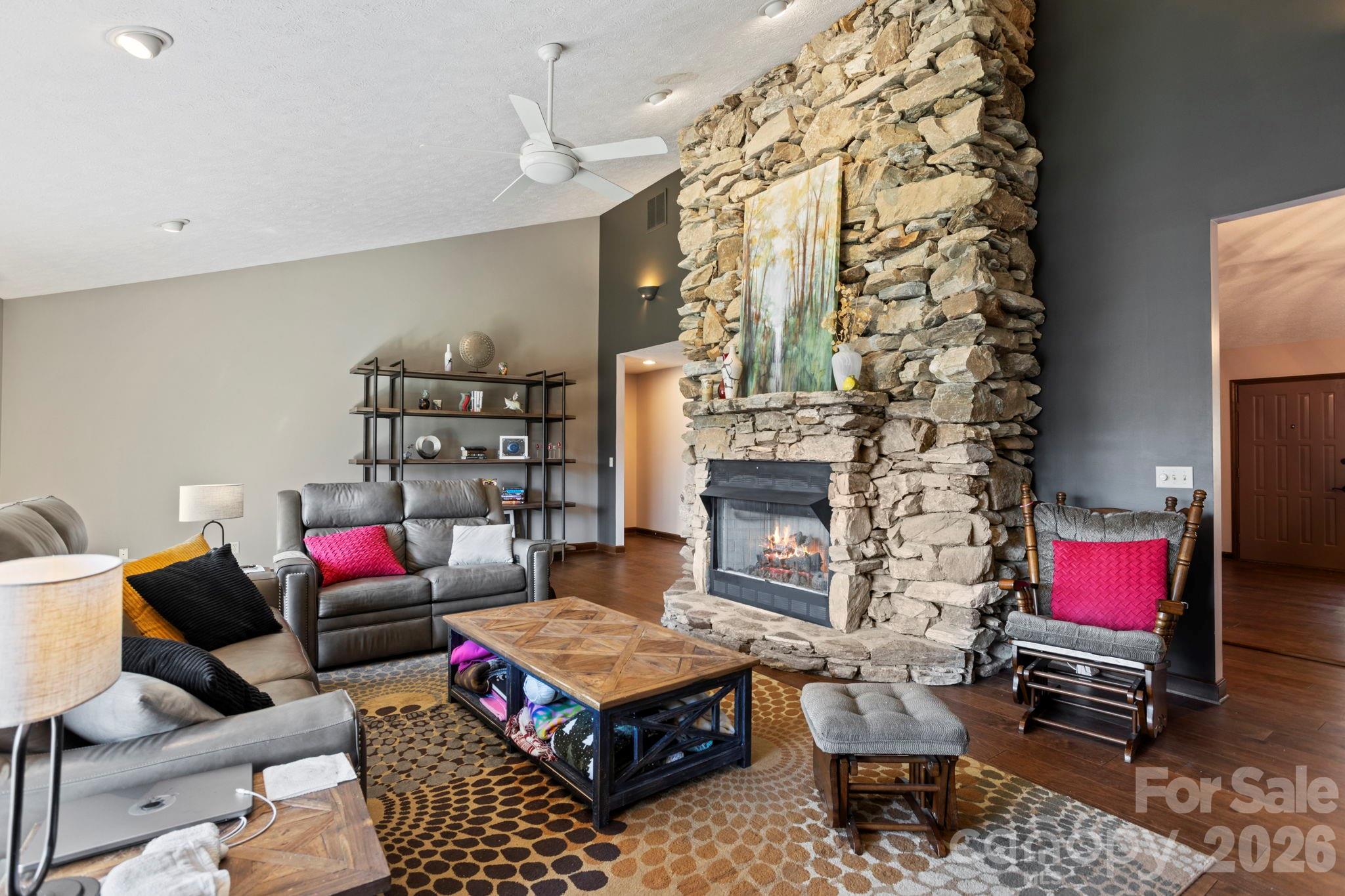 Hawthorn Hills - Residential