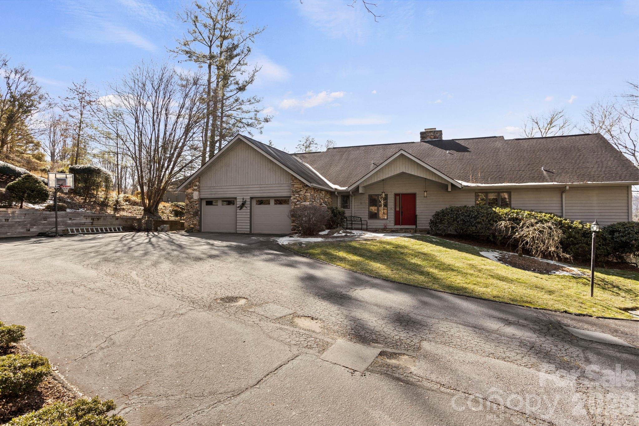 Hawthorn Hills - Residential