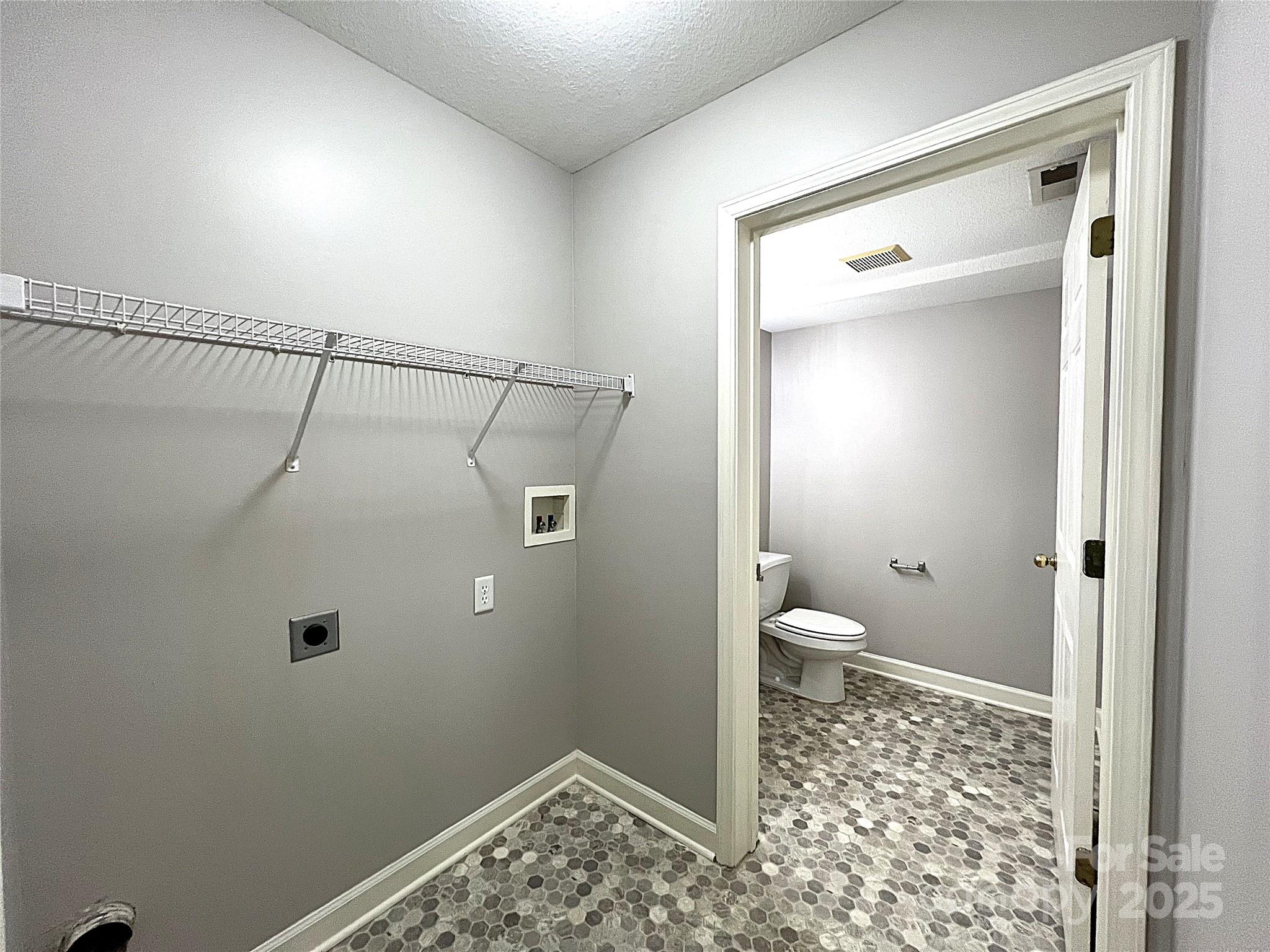 506 Olde Covington Way