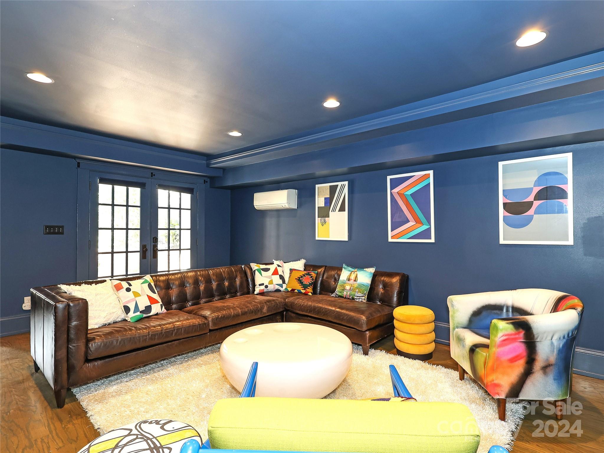 Elizabeth - Residential